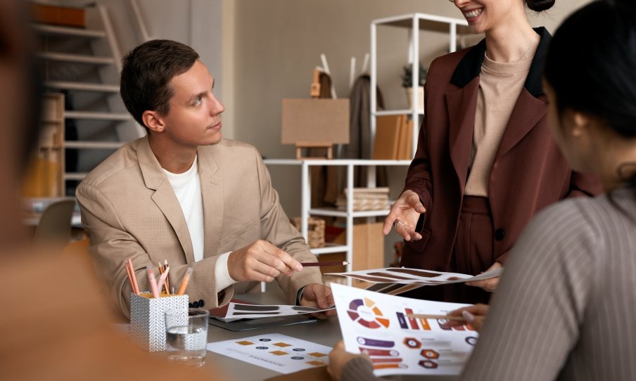 Benefits of Working With a Professional Brand Consultant