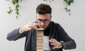 10 Signs You Are Playing Small And How to Finally Step Forward